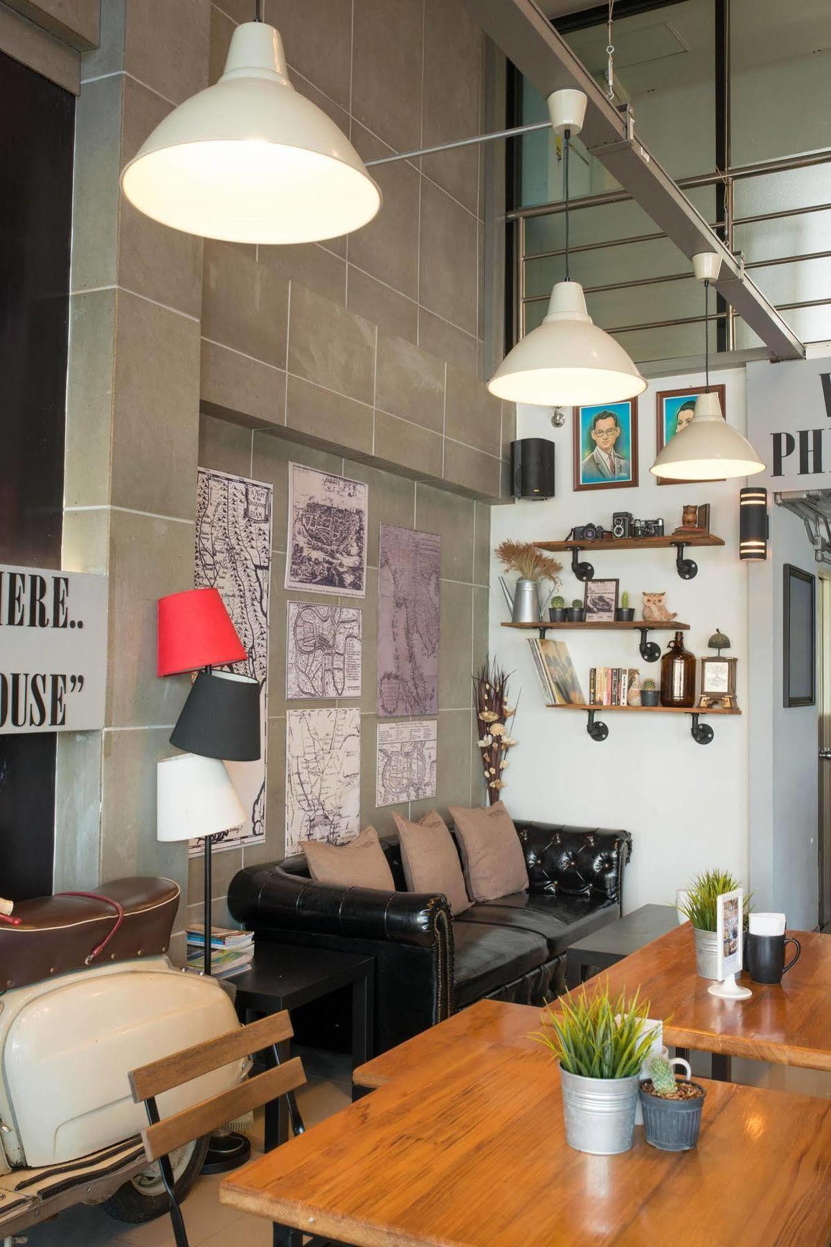 Отель Pine Cafe'&Bed Аюттхая Экстерьер фото